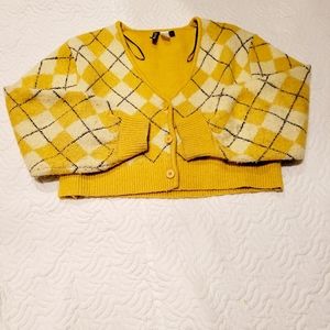 h&m pastel yellow argyle cropped cardigan size small